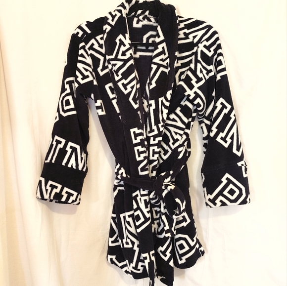 Victoria Secret Limited Edition Spa Robe Size XS - Picture 4 of 10